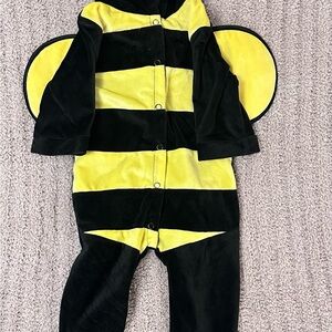 Baby Bumblebee Halloween Costume 9–12 Months Plush Bee Outfit w Wings
